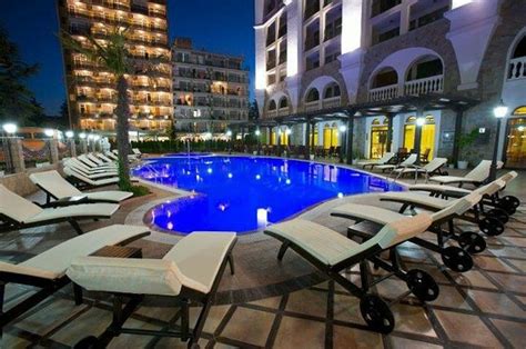 Hotels near Babylon .